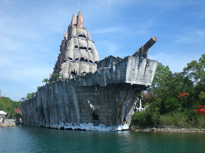 Tri Nguyen Water Palace