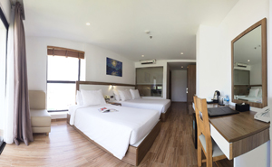 PREMIER DELUXE TWIN OR DOUBLE MOUNTAIN VIEW WITH BALCONY
